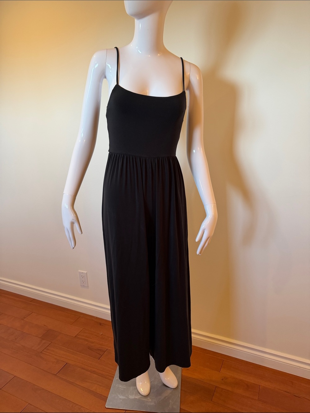 Wilfred Aritzia Black Wide Leg Jumpsuit XS